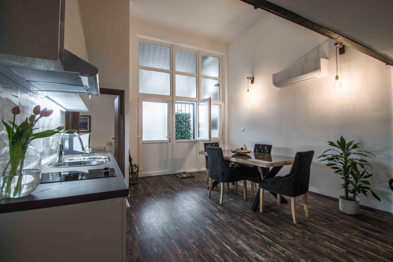 Bacrizza Gallery Apartment シベニク エクステリア 写真